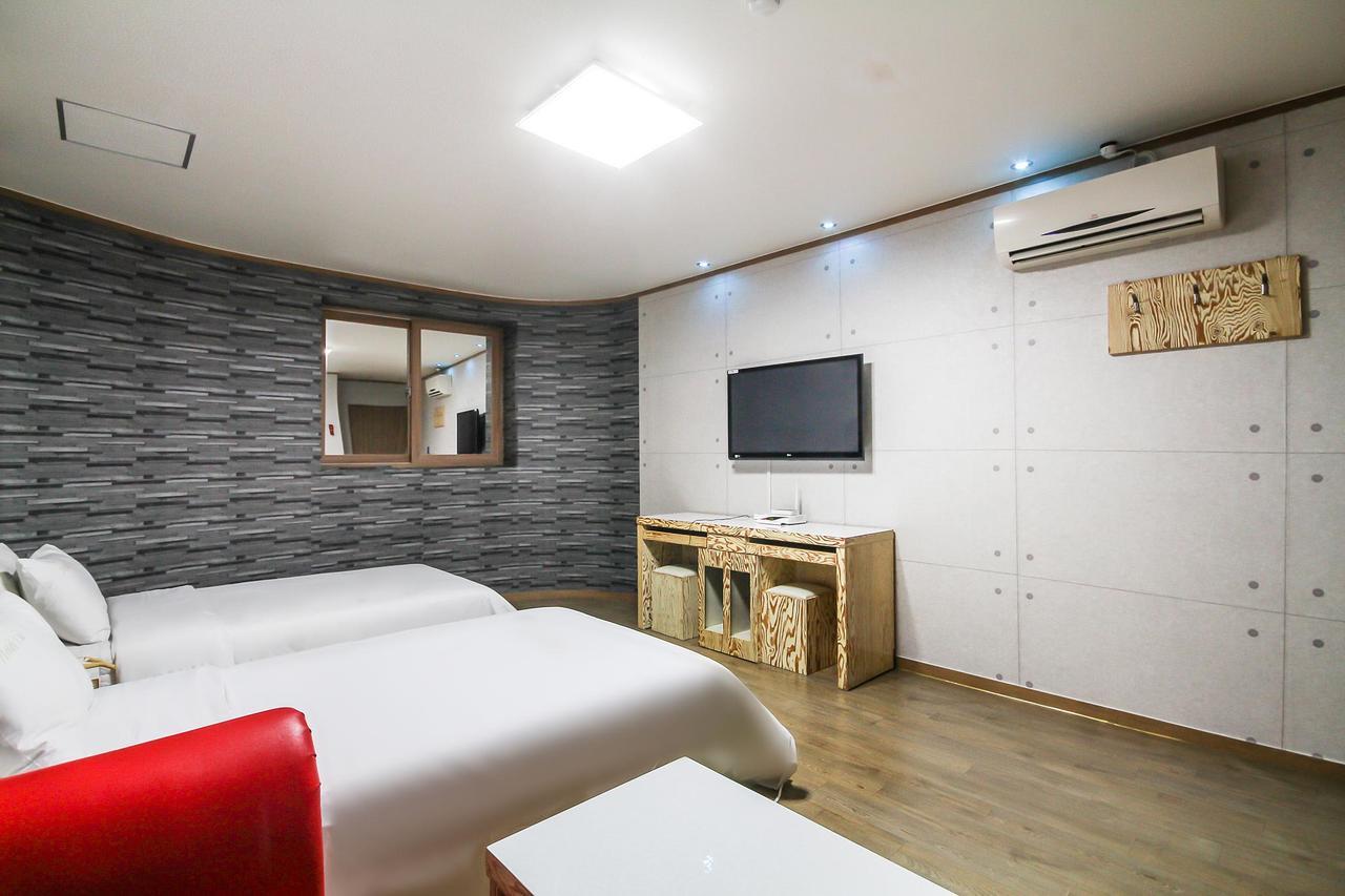 Hotel Lie Geoje Esterno foto