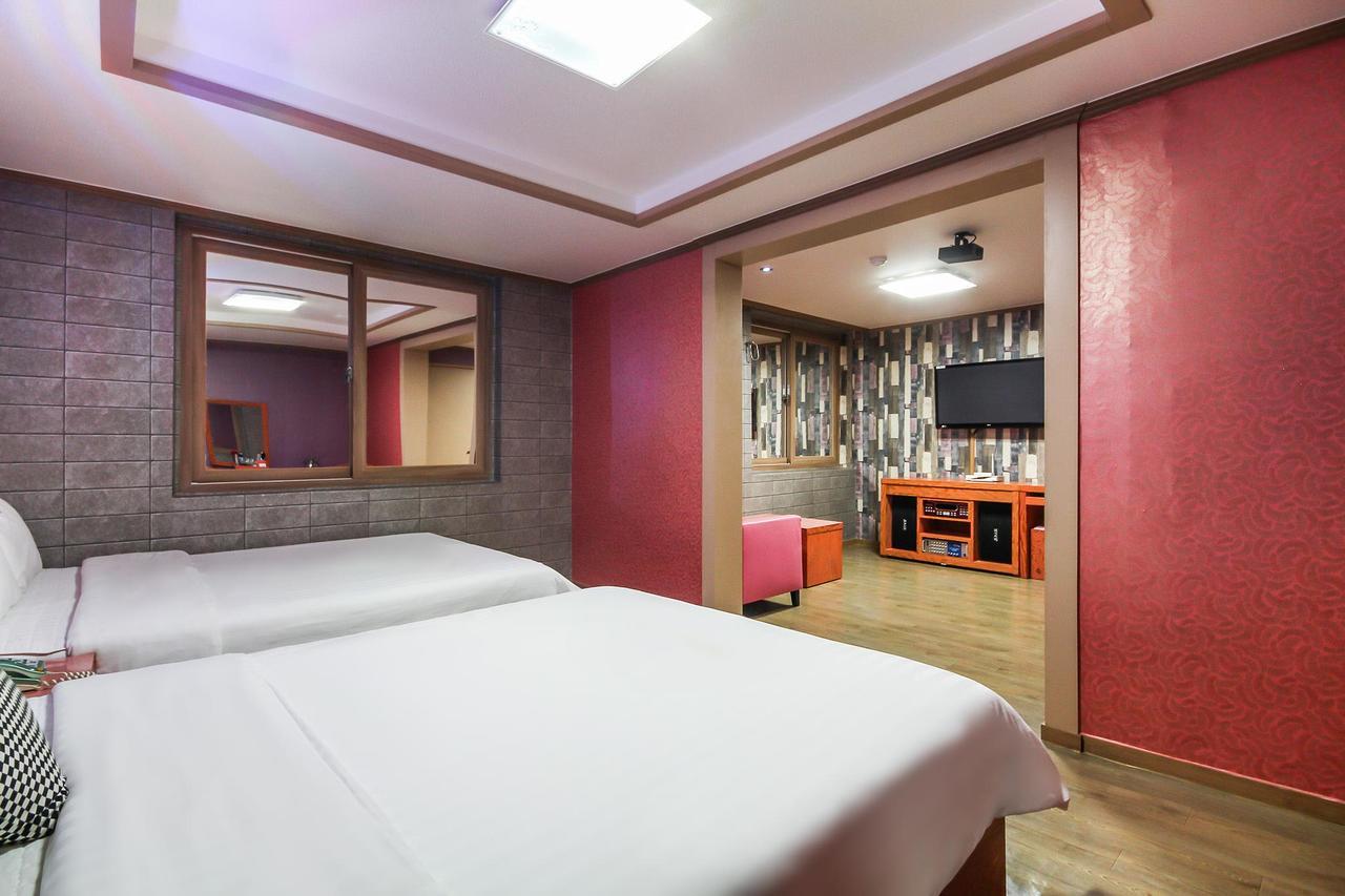 Hotel Lie Geoje Esterno foto